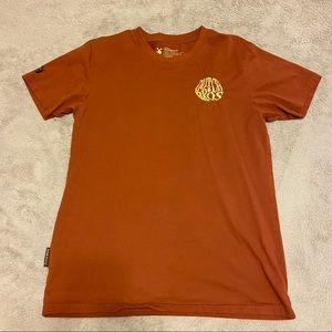 Large Burnt Orange Dutch bros t-shirt with cute patch
